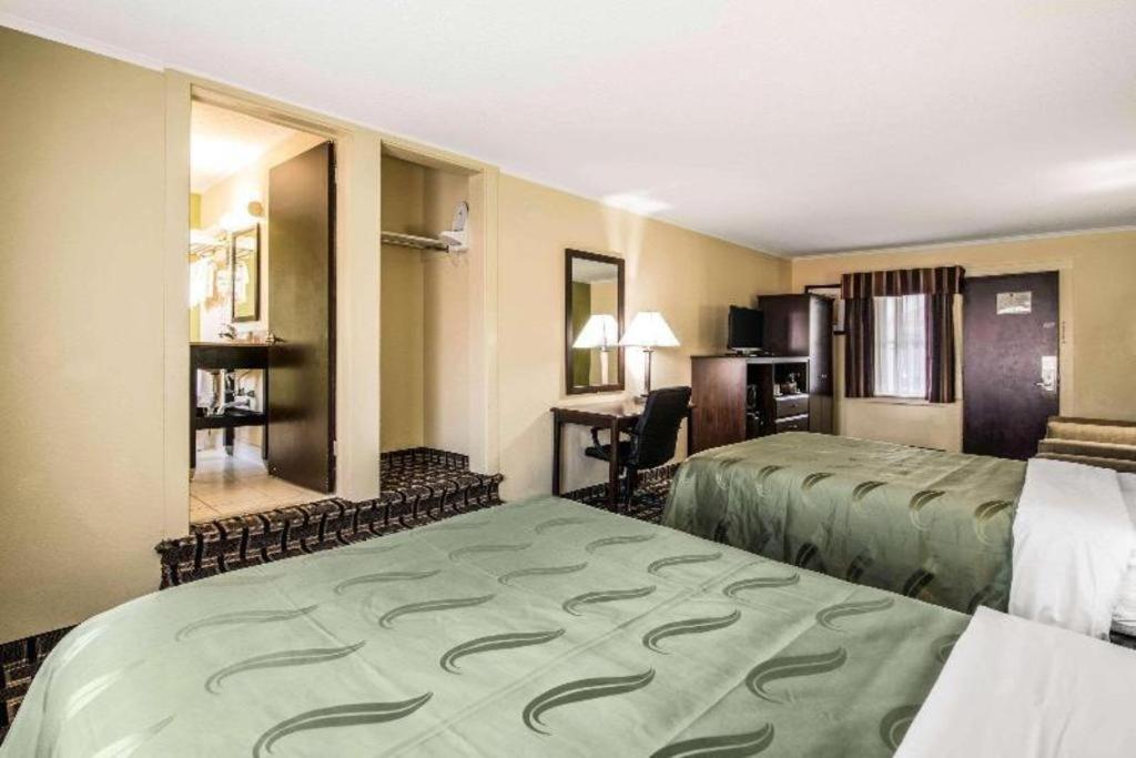 Quality Inn Barre-Montpelier Buitenkant foto